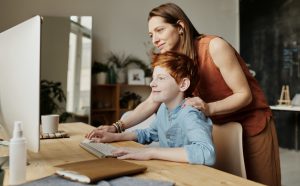 Jaką prędkość Internetu wybrać do mieszkania