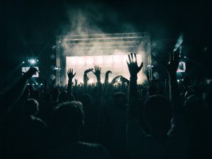 Sezon festiwali i koncertów