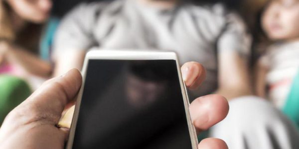 Jak szybko usunąć zdjęcie z Facebooka?