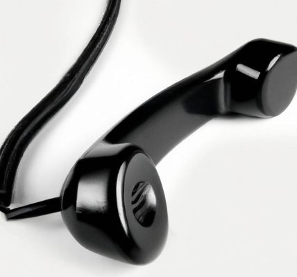 Nieznany numer telefonu – jak sprawdzić i kiedy oddzwaniać?