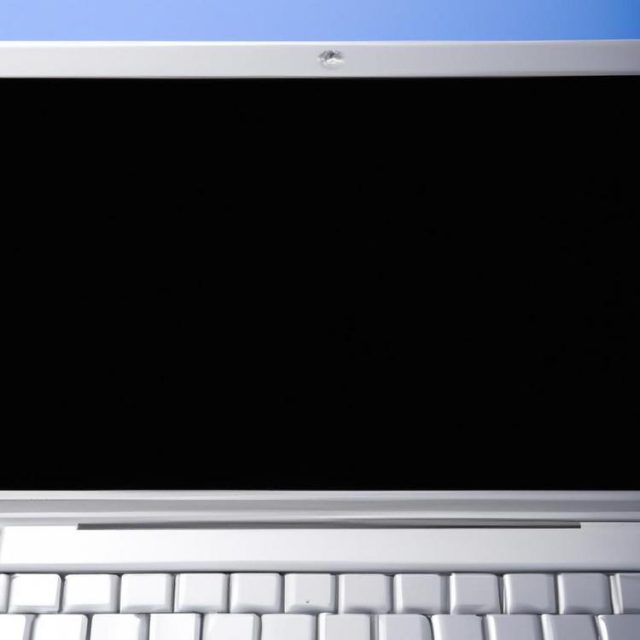 Poradnik dla rodziców: Jak zapewnić bezpieczeństwo dzieci w sieci?