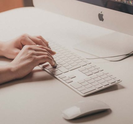 Myszka optyczna czy laserowa – która jest lepsza?