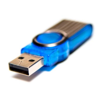 Dlaczego pendrive reklamowy